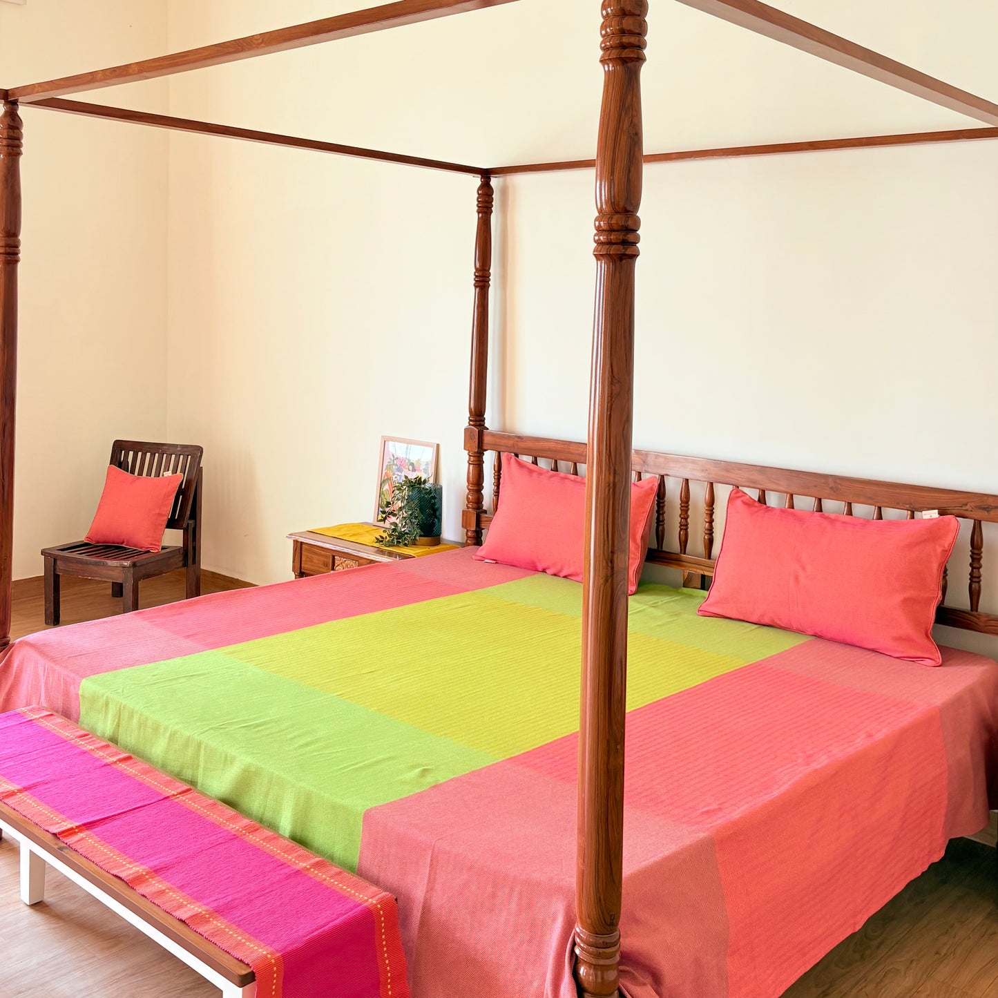 Handloom Green Premium Cotton Bedcover with Pillow Covers