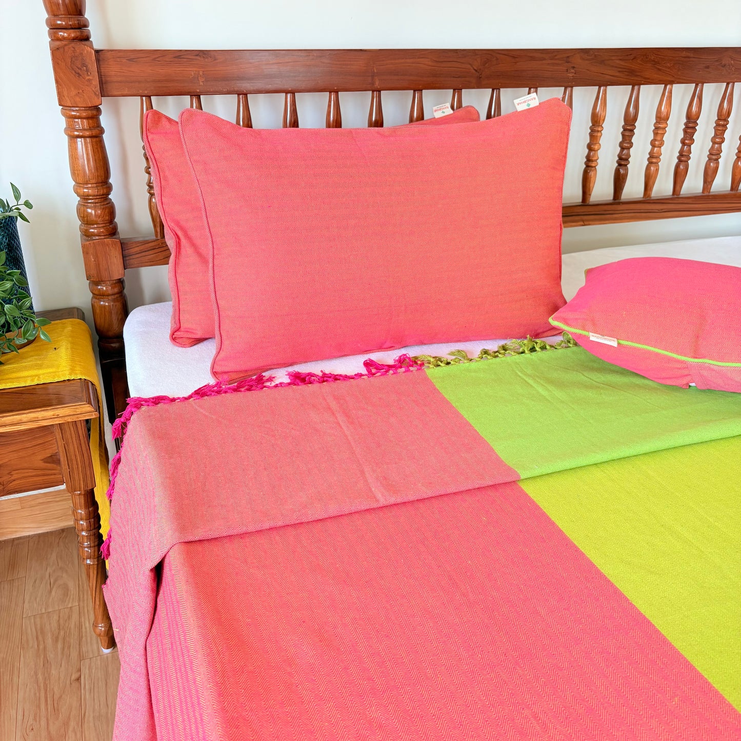 Handloom Green Premium Cotton Bedcover with Pillow Covers